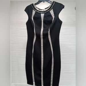 Jax women's size 6 scuba knit with no show thru mesh cutout.. gold hardware/zpr